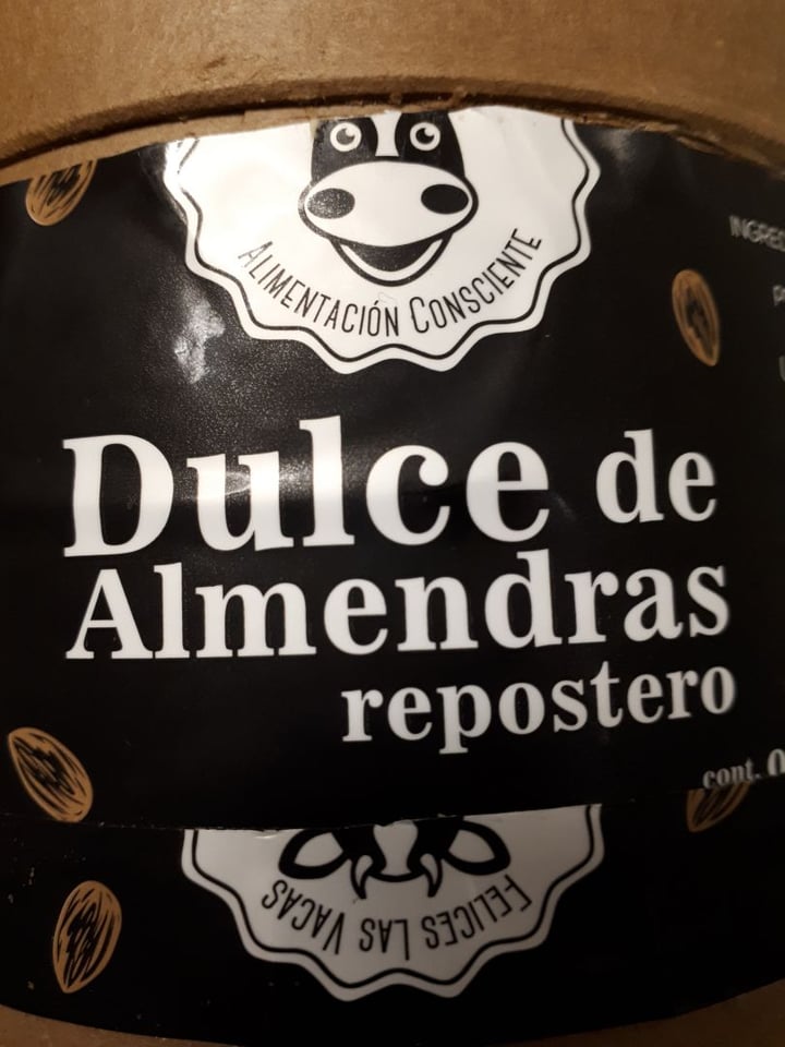 photo of Felices Las Vacas Untable de Almendras Sabor Dulce de Leche Repostero shared by @lauraliber on  16 Oct 2019 - review