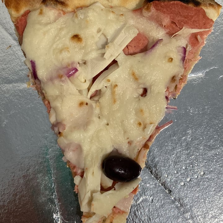 photo of Galpão da Pizza Pizza Portuguesa Vegana shared by @danilo1982 on  28 Jan 2022 - review