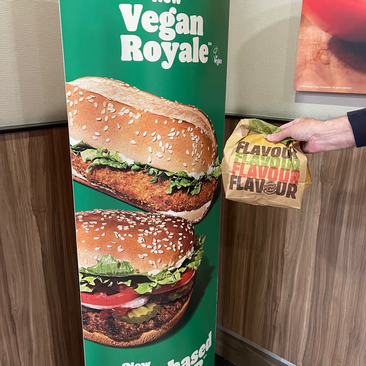 photo of Burger King Vegan Royale shared by @familywanderful on  12 Jun 2021 - review
