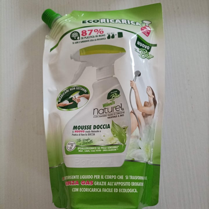 photo of Winni's Naturel Eco ricarica mousse doccia shared by @elisaraja8 on  09 Oct 2022 - review