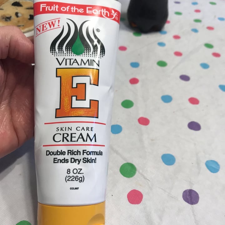 photo of Fruit of the earth Vitamin E Skin Care Cream shared by @banthafodder on  14 Mar 2021 - review