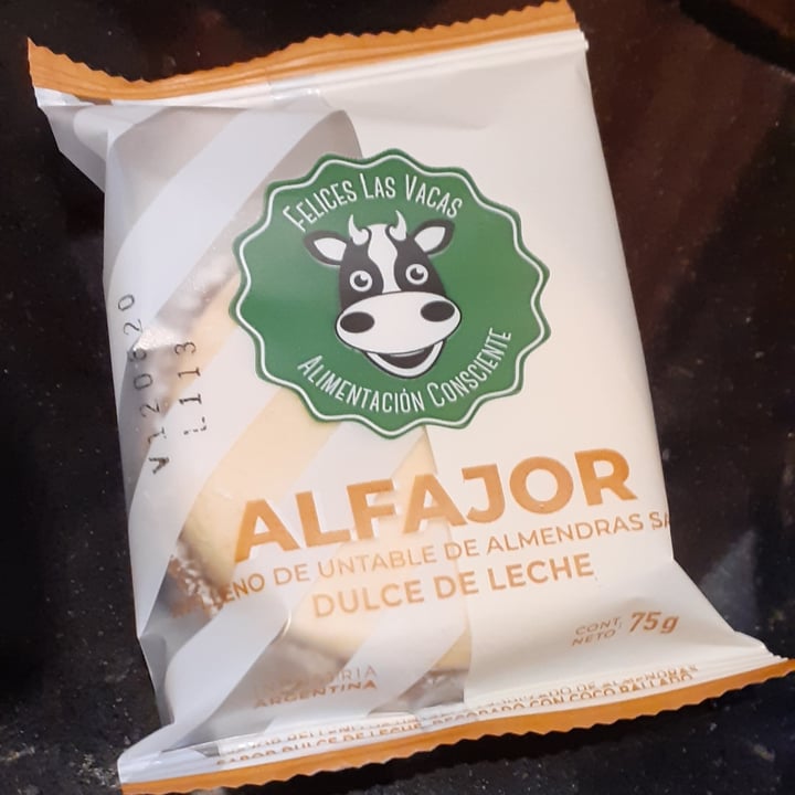 photo of Felices Las Vacas Alfajor Maicena shared by @malenaezcurra on  21 May 2020 - review