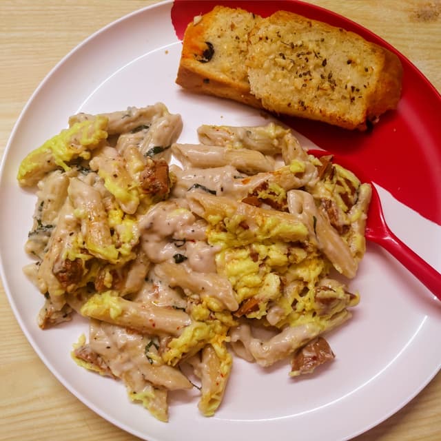 Photo of the dish “White sauce pasta”