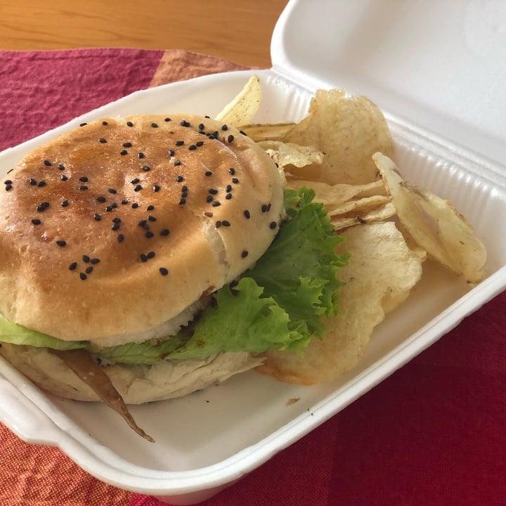 review photo of Semilla Verde Cocina Saludable Hamburguesa de lenteja shared by @palomaiturrizar on 29 Jan 2022 - review