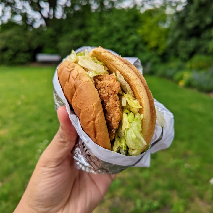 photo of KFC Plant-based Sandwich shared by @raffymabanag on  06 Jul 2022 - review