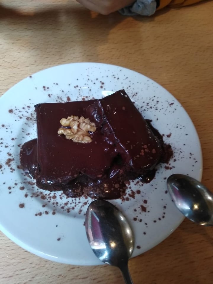 photo of Sa Capça -vegan bar- Brownie de chocolate shared by @lauretalaulau on  15 Feb 2020 - review