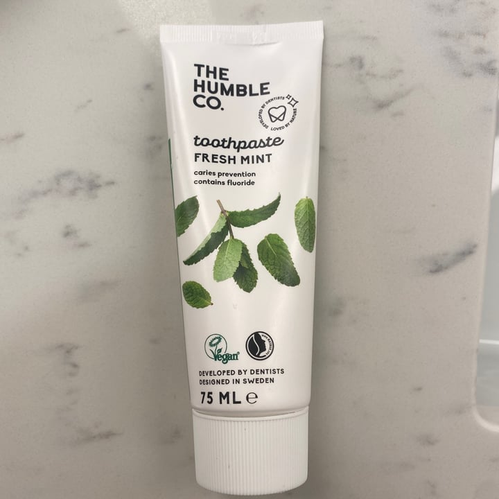 photo of The Humble Co. Natural Toothpaste - Fresh Mint shared by @thalyhdz on  03 Feb 2022 - review