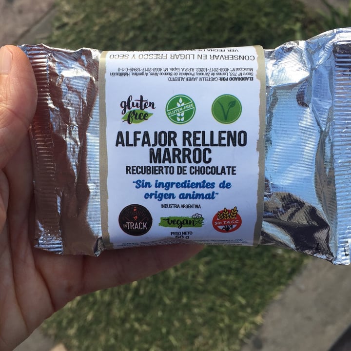 photo of On Track Alfajor Relleno Marroc shared by @lolimiqueo on  11 Nov 2020 - review