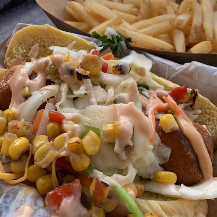 photo of Casey's Corner Vegan Hot Dog shared by @vegantampa on  15 Aug 2020 - review