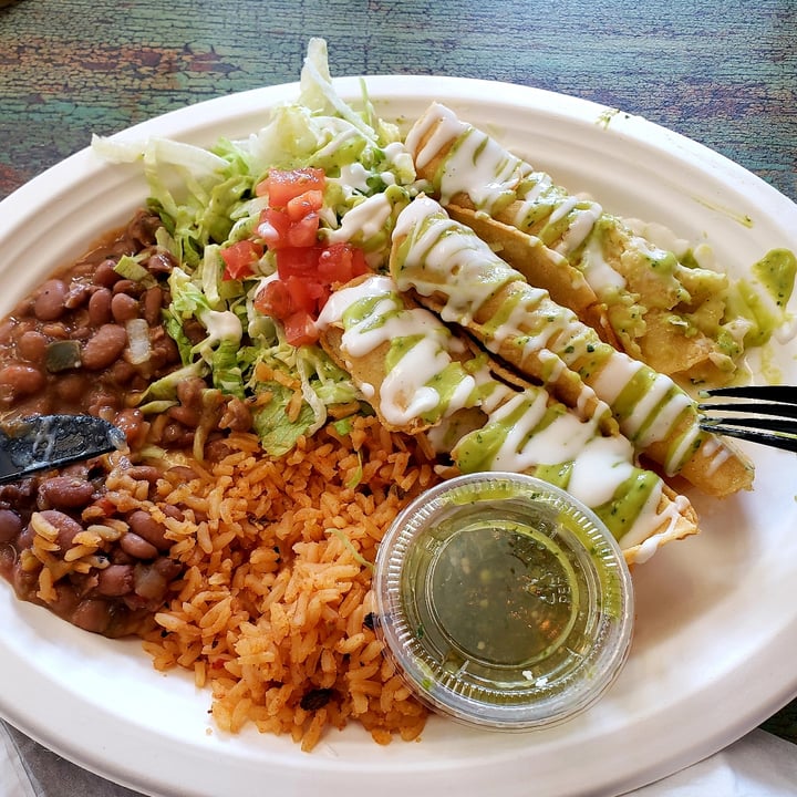 photo of New Mexico Tamale Company Vegan Flautas Plate shared by @zengerra on  18 Jul 2021 - review