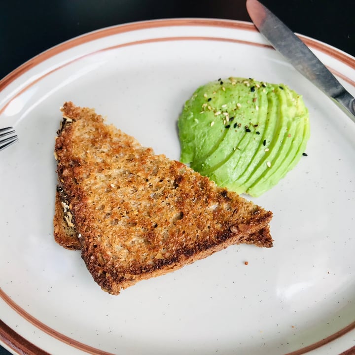 photo of Sésame Café Avo Toast shared by @poshrosh on  20 Mar 2021 - review