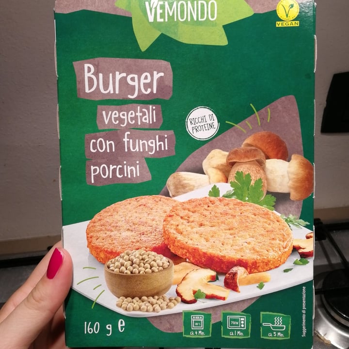review photo of Vemondo Burger vegetali con funghi porcini shared by @giuliabo on 25 Aug 2022 - review