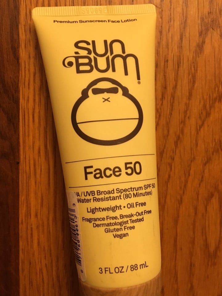 photo of Sun Bum Sunscreen SPF 50 shared by @hawaiicyn on  14 Jan 2020 - review