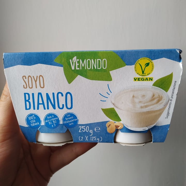 photo of Vemondo Soya bianco yogurt shared by @martinapetruccelli on  06 May 2022 - review