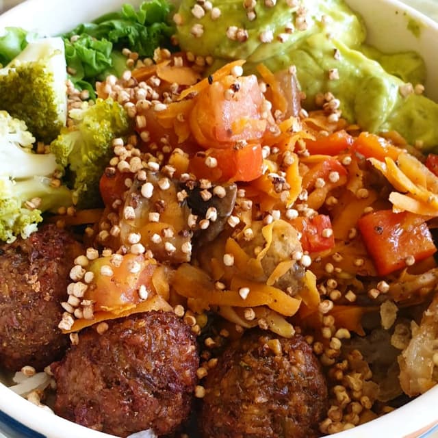 Foto del plato “Arma tu Bowl”