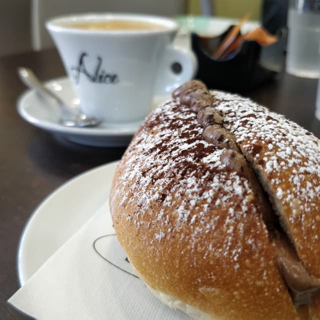 Photo of the dish “Brioche Al Cioccolato E Cappuccino Di Soia”