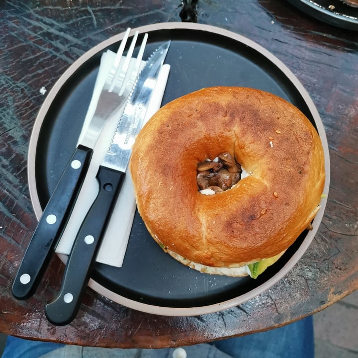 photo of Dolce Bakery Bomber bagel shared by @lunascorner on  16 Sep 2021 - review