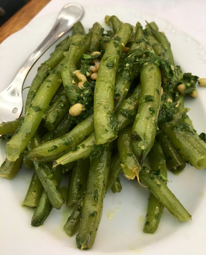 photo of Via Carota Fagioli con pesto shared by @happyfluffyvegan on  01 Jul 2018 - review