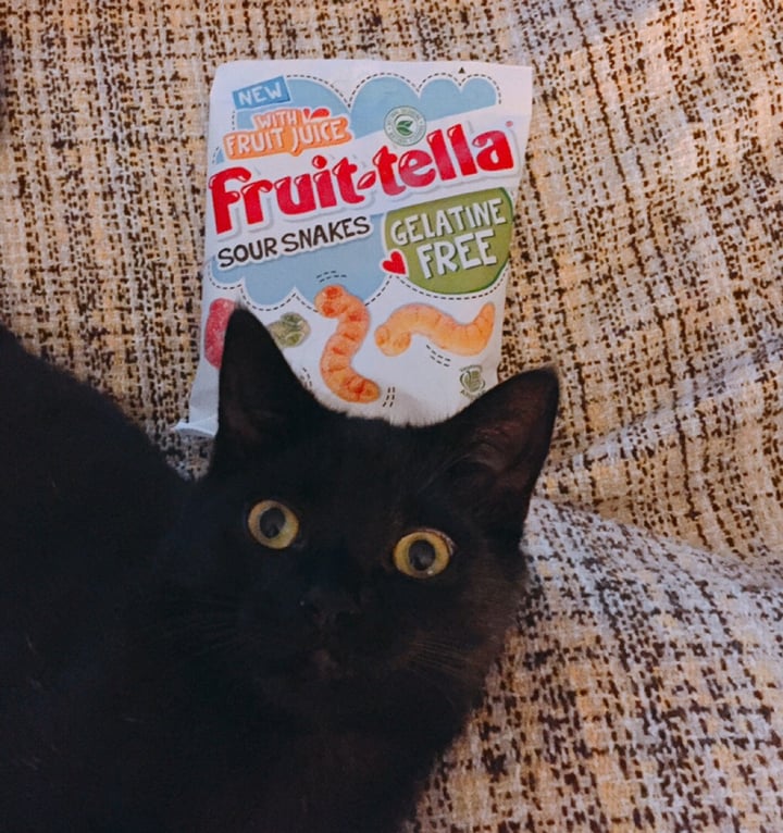 review photo of Fruit-tella Sour Snakes shared by @jessxvx on 26 Feb 2020 - review