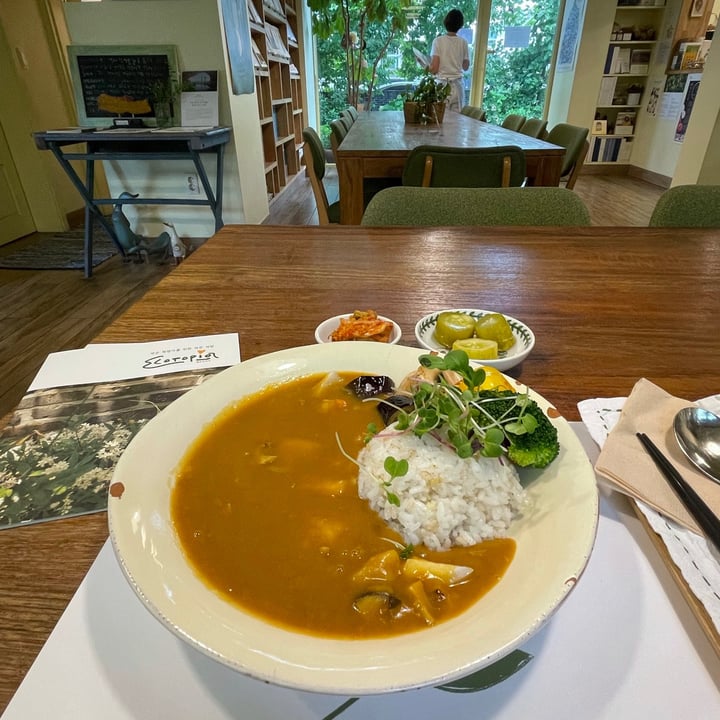 review photo of Ecotopia Vegetarian Restaurant Vegetarian curry shared by @rebeccatan on 08 Aug 2021 - review