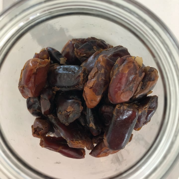 photo of Food Lover’s Market Pitted Dates shared by @zsuz on  25 Sep 2021 - review