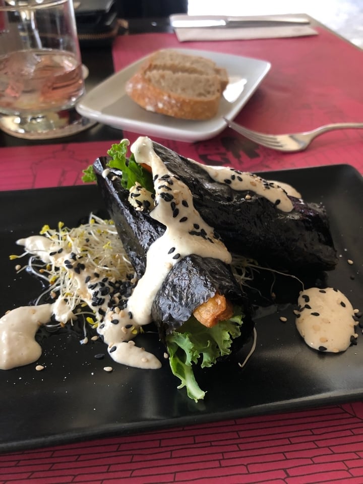 photo of B-12 Rte Bar Vegano Enrotllat d’alga nori amb tempeh i verdures shared by @laiavico on  19 Jan 2020 - review