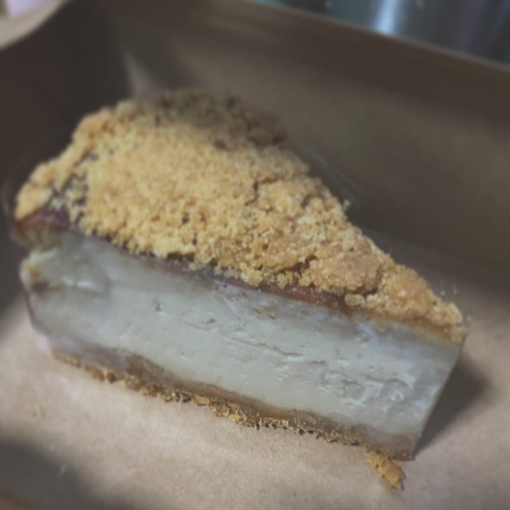 photo of WellSmoocht Classic Crumble Burnt Cheesecake shared by @mags21 on  02 Sep 2020 - review