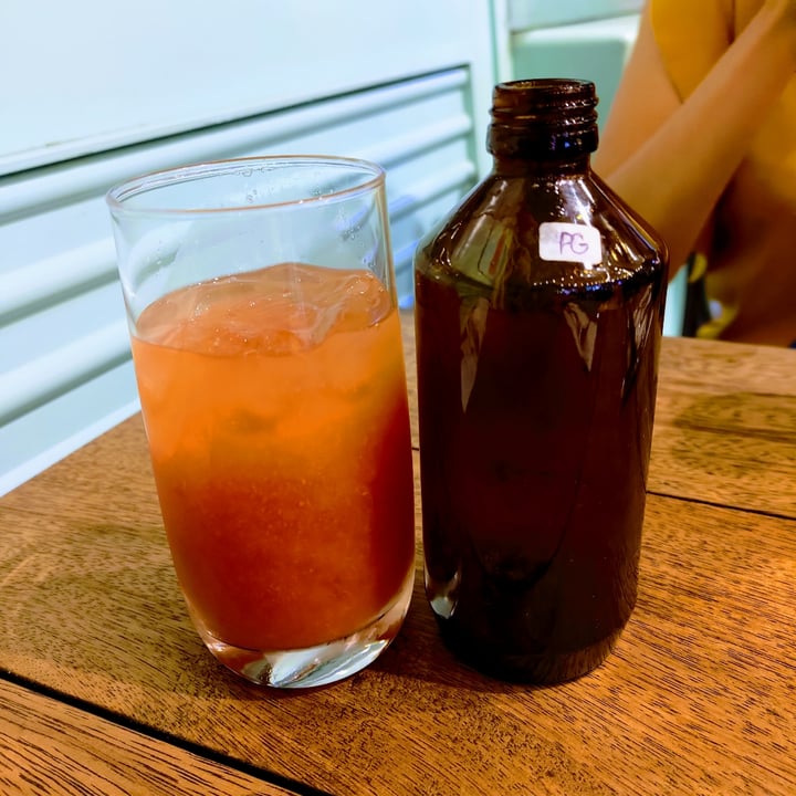 photo of Sprout Plant Based Fusion Pink Guava Kombucha shared by @stevenneoh on  04 Dec 2021 - review