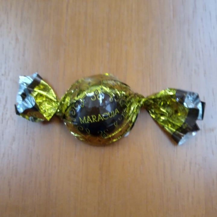 review photo of Veg trufas trufa de maracujá shared by @denisegarcia on 20 Jun 2022 - review