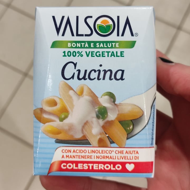 photo of Valsoia Panna 100% Vegetale shared by @erisdelarge on  25 Mar 2022 - review