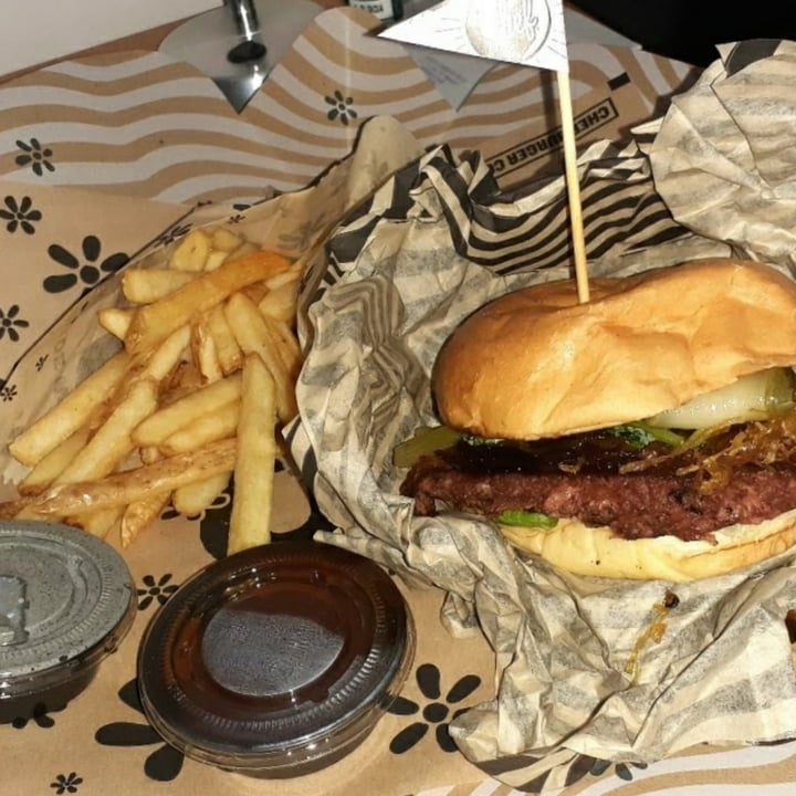photo of Chef Burger Poblado Wtf burger shared by @isamarquez on  28 Oct 2020 - review