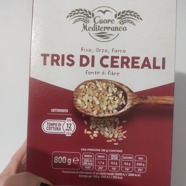photo of Cuore Mediterráneo Tris di cereali Riso Orzo Farro shared by @nightmarebeforeveg on  04 May 2022 - review