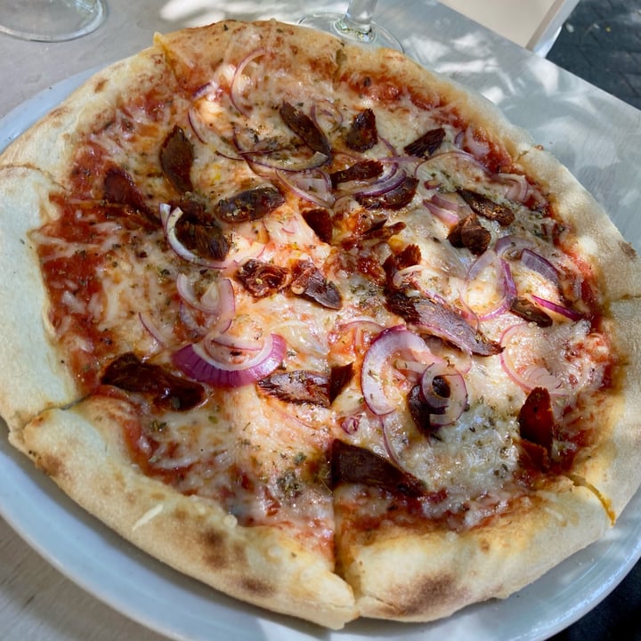 photo of Pizza Paco S L Pizza De Chorizo Vegano shared by @asiayportia on  03 Sep 2022 - review