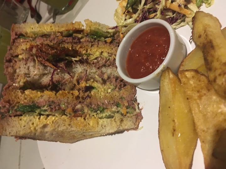 photo of Buenos Aires Verde - Belgrano Tuna Club Sandwich shared by @lauchis on  22 Jan 2020 - review