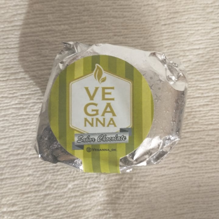 photo of Veganna Alfajor Chocolate shared by @woovegan on  11 Aug 2022 - review