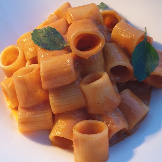 「Pasta Felicetti Con Crema Di Peperoni」の料理の写真