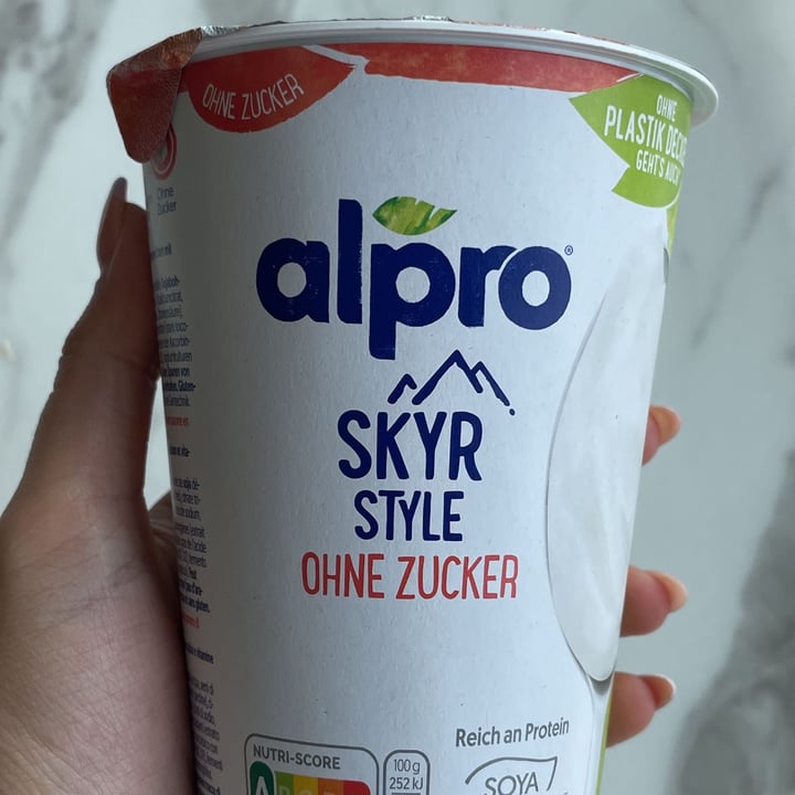 photo of Alpro Plain No Sugar Soy Yogurt shared by @tastyselly on  15 Apr 2022 - review