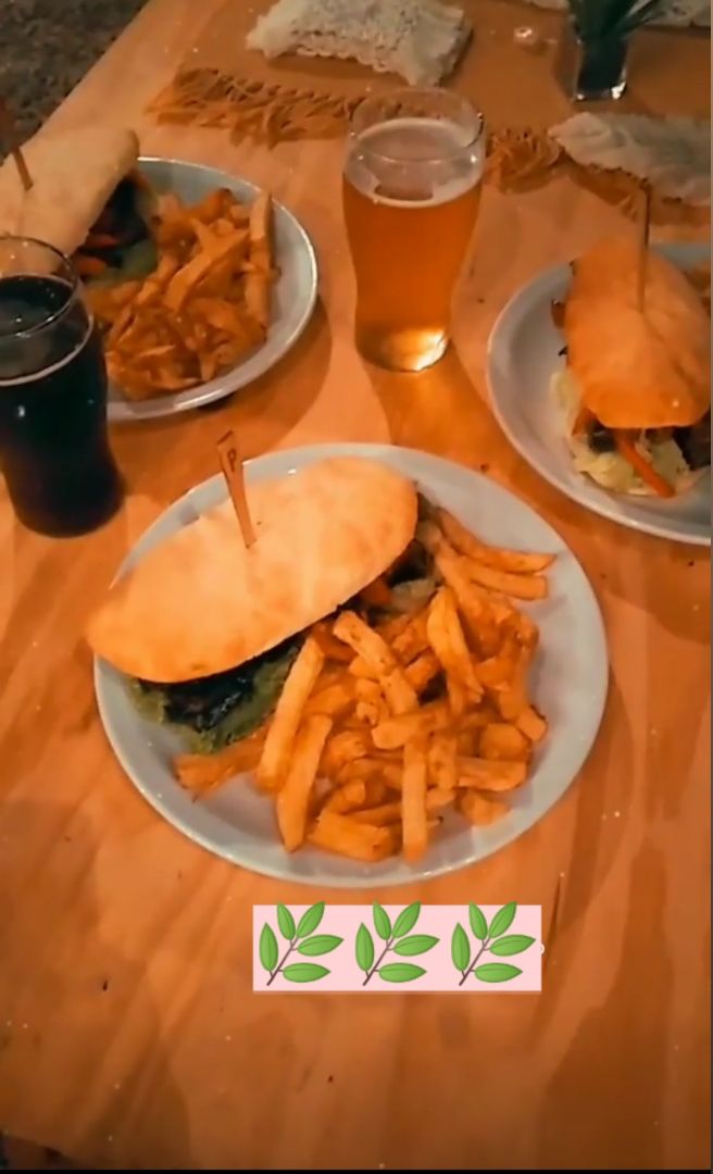 photo of Al PICOTEO Club Social Sándwich con pan de lomo Vegano shared by @cxmilav on  02 Jan 2020 - review