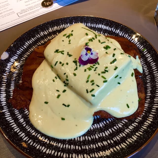 菜肴“Tofu Benedict”的照片