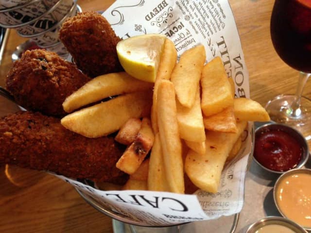 菜肴“Dip & chips”的照片