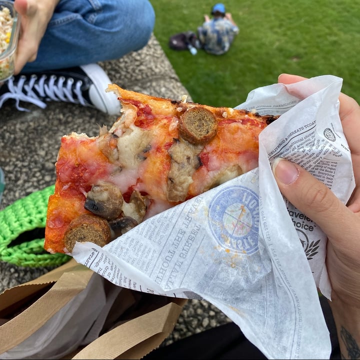 photo of Taste of Napoli Special Vegan Pizza shared by @raivlys on  12 Jun 2022 - review