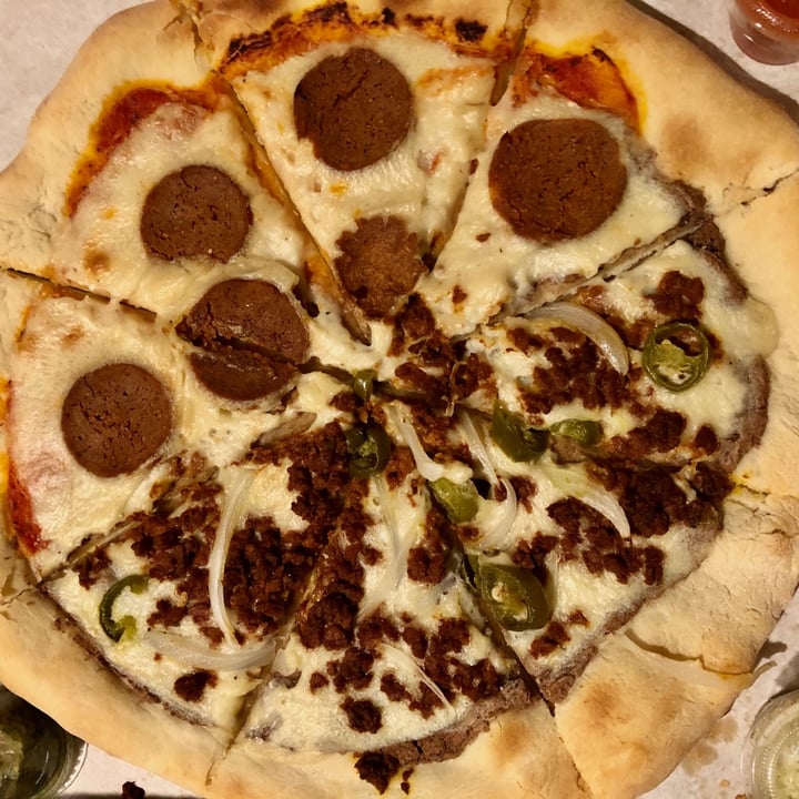 photo of Gardeno Plant Based Pizza shared by @isabelinzunzaa on  04 Dec 2020 - review