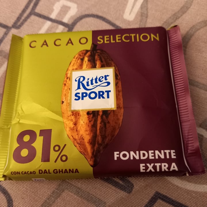 photo of Ritter Sport Dark Chocolate 81% Cacao Extra Intense shared by @superroma on  04 Apr 2022 - review