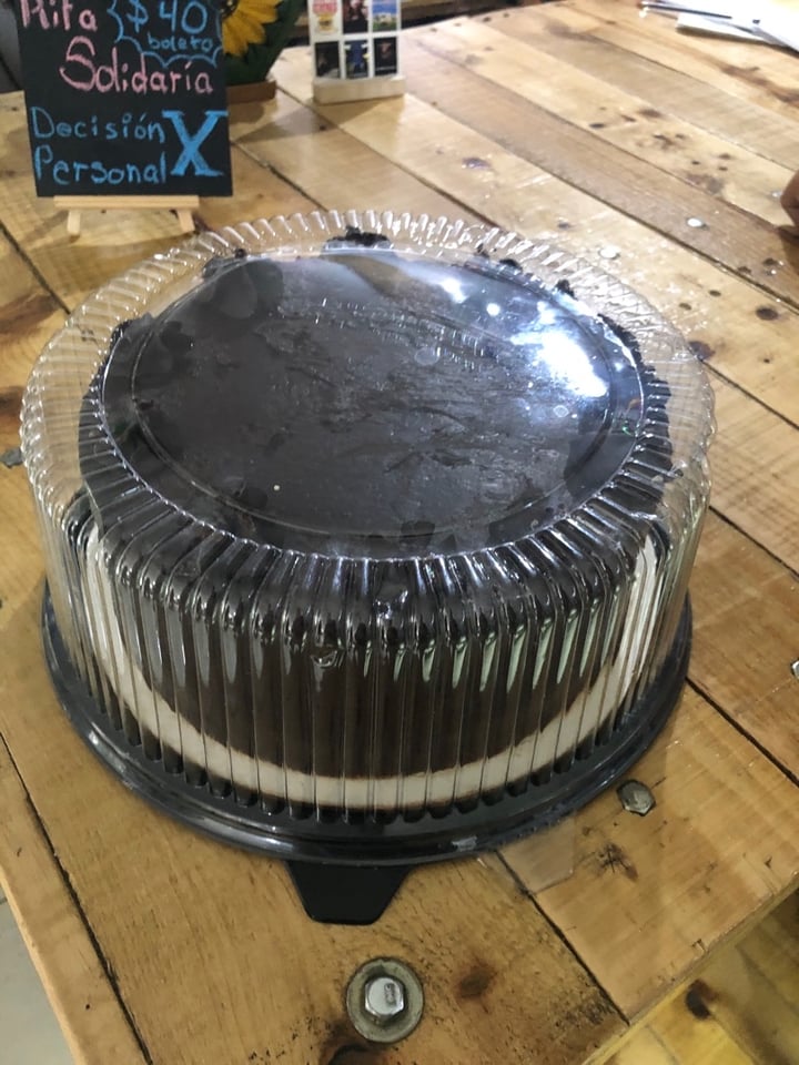 photo of Mercadito vegano Pastel de Chocolate De LUMA shared by @marcobeltran on  26 Jan 2020 - review