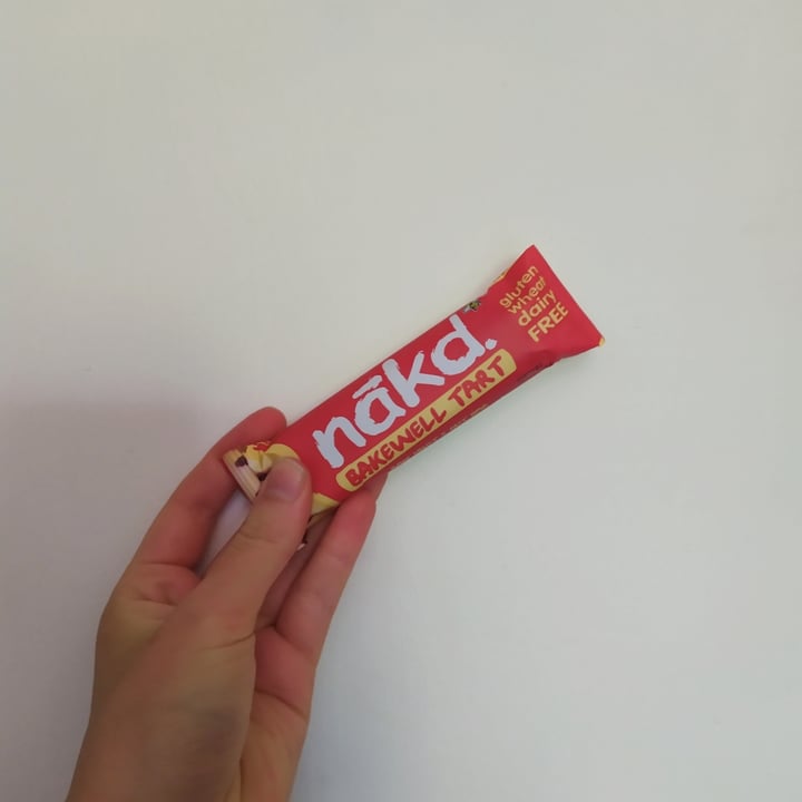 review photo of Nākd. Nakd Bakewell Tart shared by @elloakes on 21 May 2020 - review