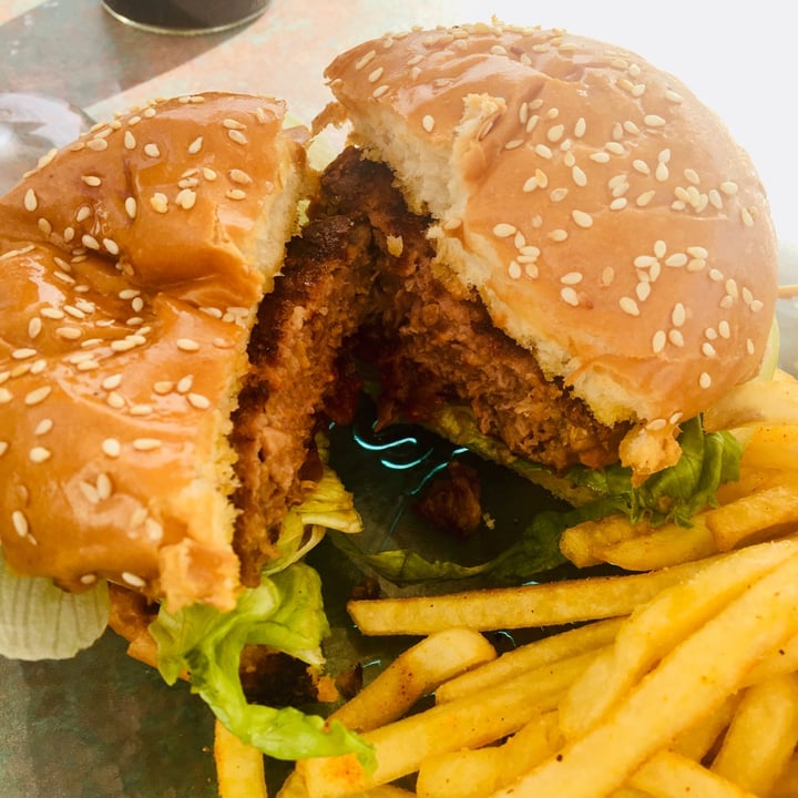 photo of The Melkbos Kitchen Beyond burger shared by @taz on  07 May 2021 - review