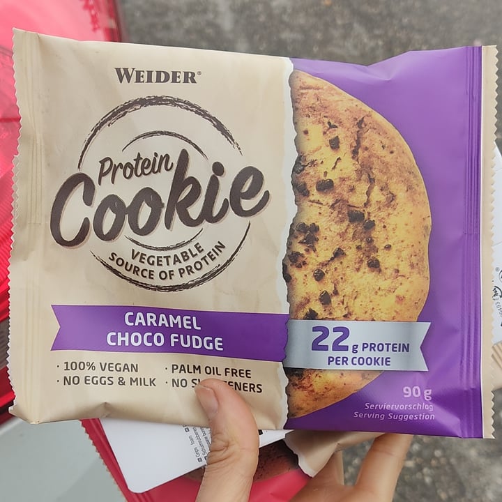 photo of Weider Cookie Protein Caramel Choco Fudge shared by @fredoomfortheanimals on  25 Feb 2022 - review