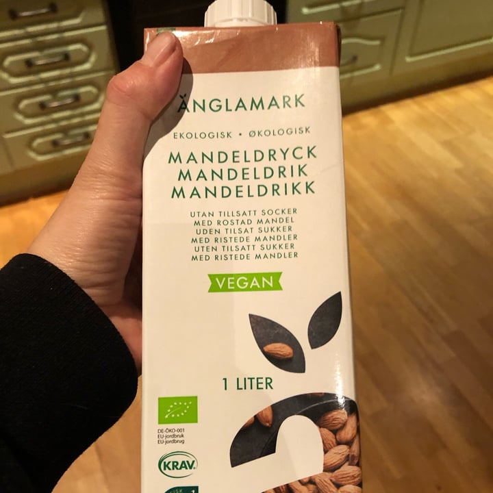 review photo of Änglamark Almond milk shared by @claudia-revoluciona on 21 Dec 2021 - review