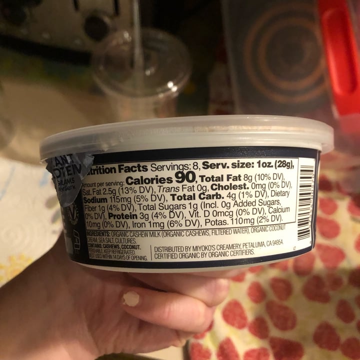review photo of Miyoko's Creamery Cashew Milk Cream Cheese shared by @kenms on 26 Mar 2022 - review