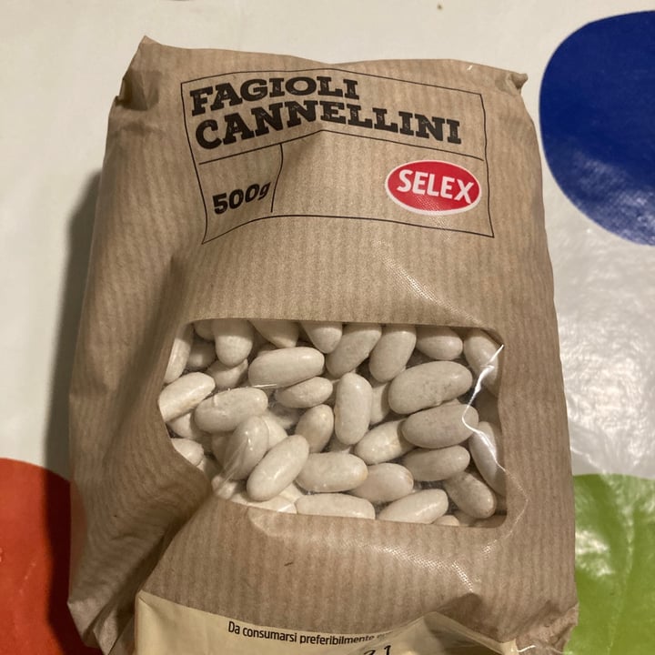 photo of Selex Fagioli Cannellini Secchi shared by @daxvegan on  10 May 2021 - review
